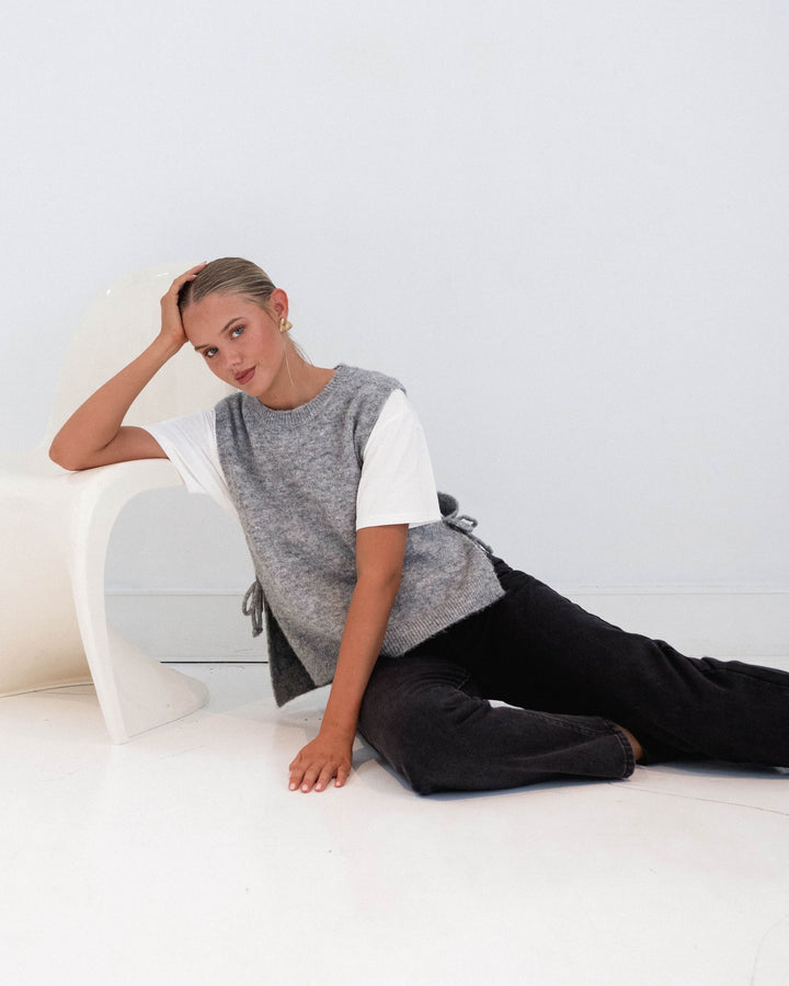 Wool-blend Sleeveless Jumper Vest (Grey)