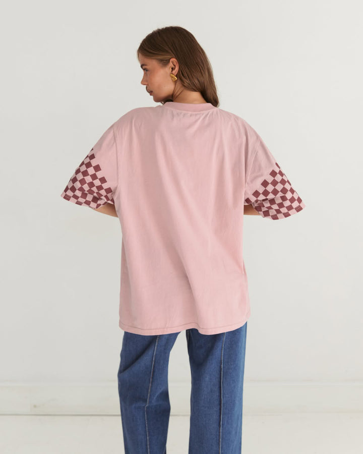 Saddle Up Vintage T-shirts Western Style (Pink)
