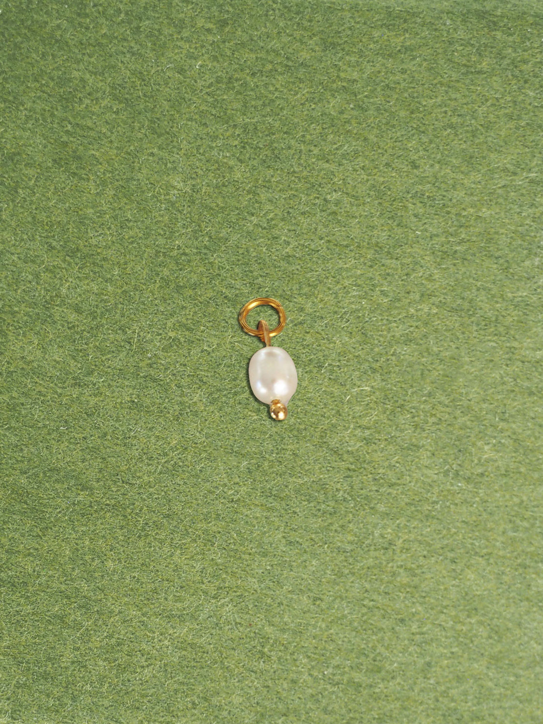 DYO Statement Pearl Charm