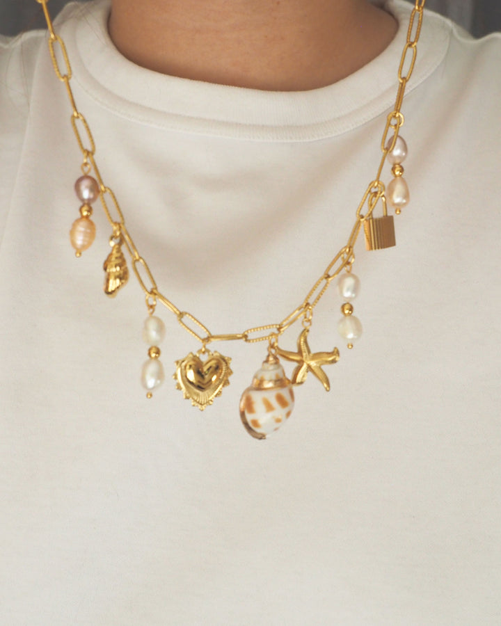 Seashell Charm Necklace (9 Charms)