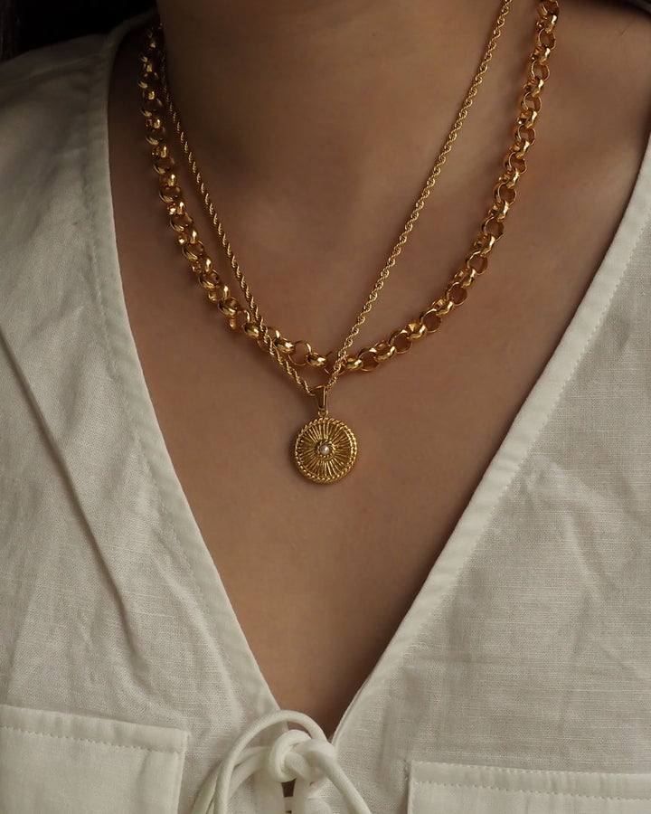 18k gold plated -  La Rochelle Pendant Necklace - Katherynloche