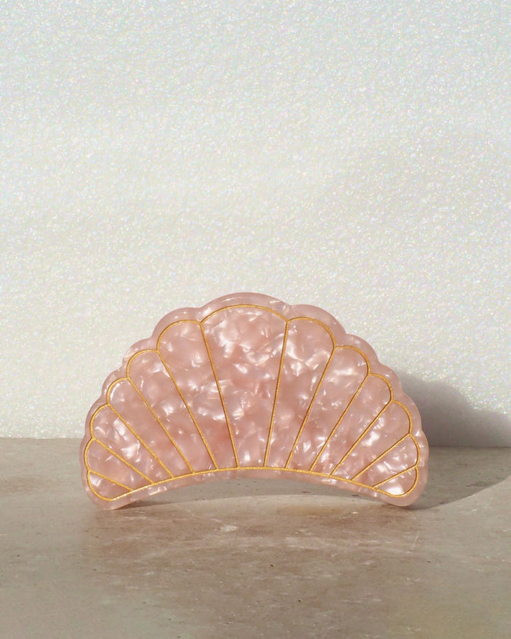 Seashell Hair Claw - Katherynloche