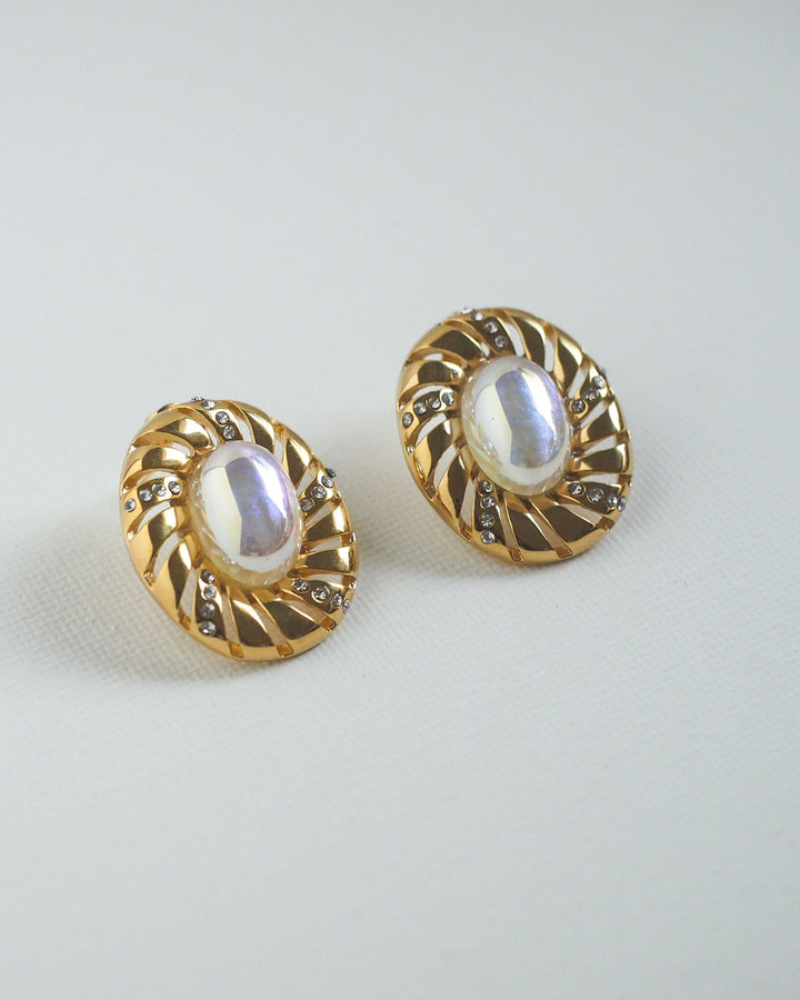 18k Gold Plated - Vintage Inspired Pearl Stud Earrings