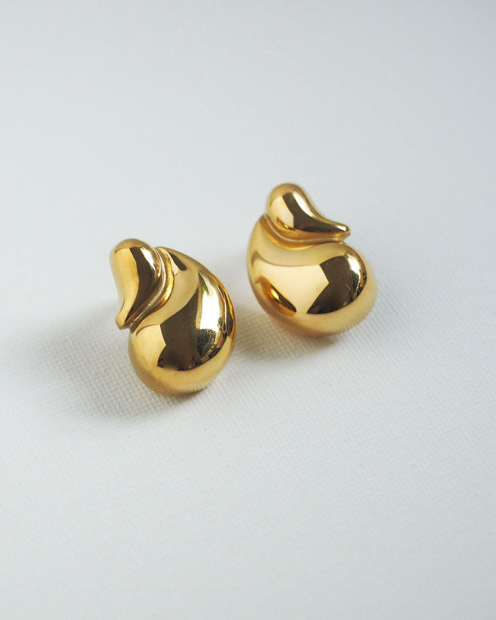 18k Gold Plated - Vintage Inspired Tear Drop Stud Earrings