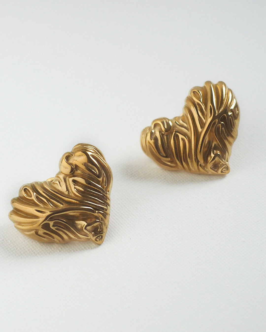 18k Gold Plated - Vintage Inspired Heart Stud Earrings