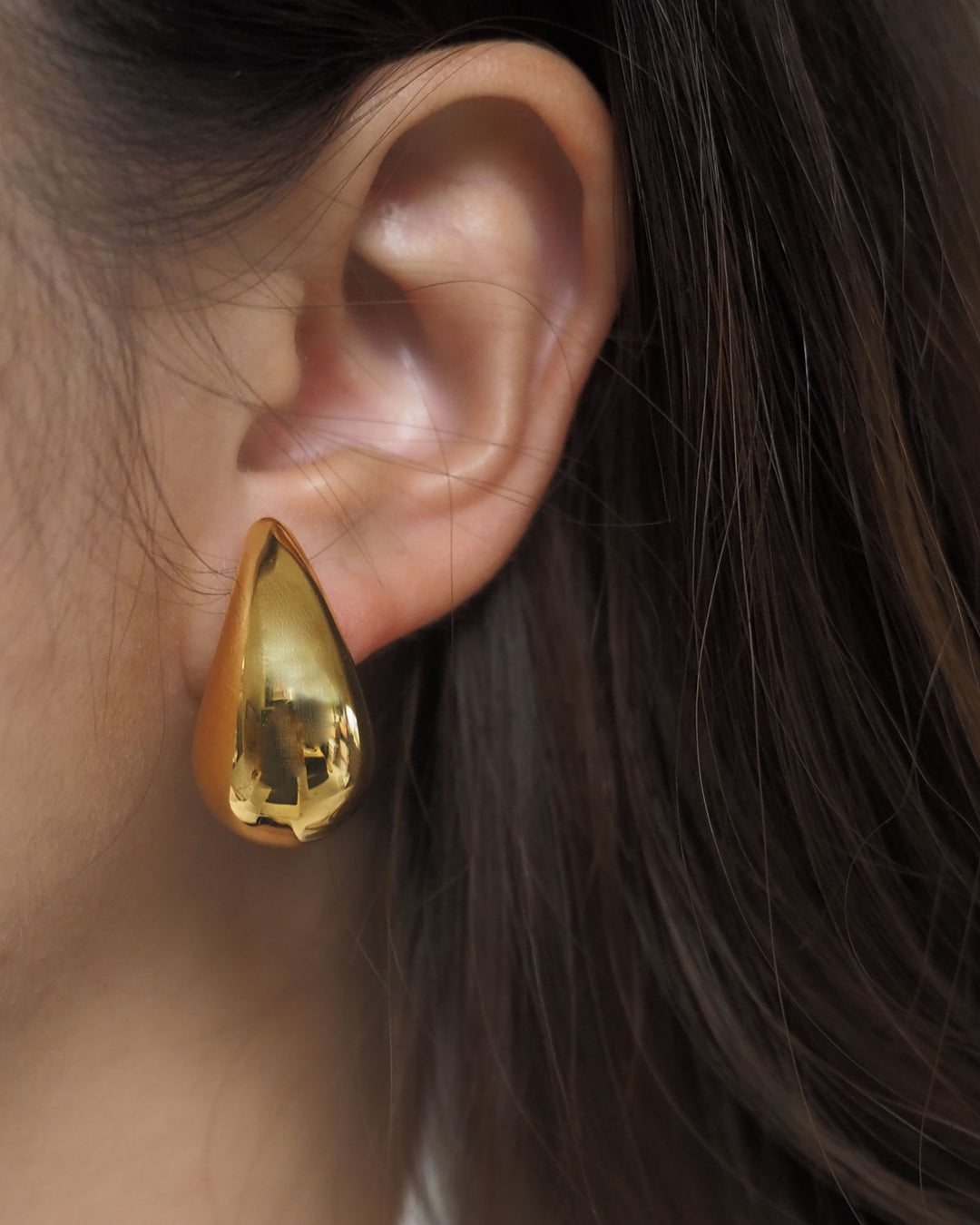 18k Gold Plated - Vintage Inspired Tear Drop Gold Stud Earrings