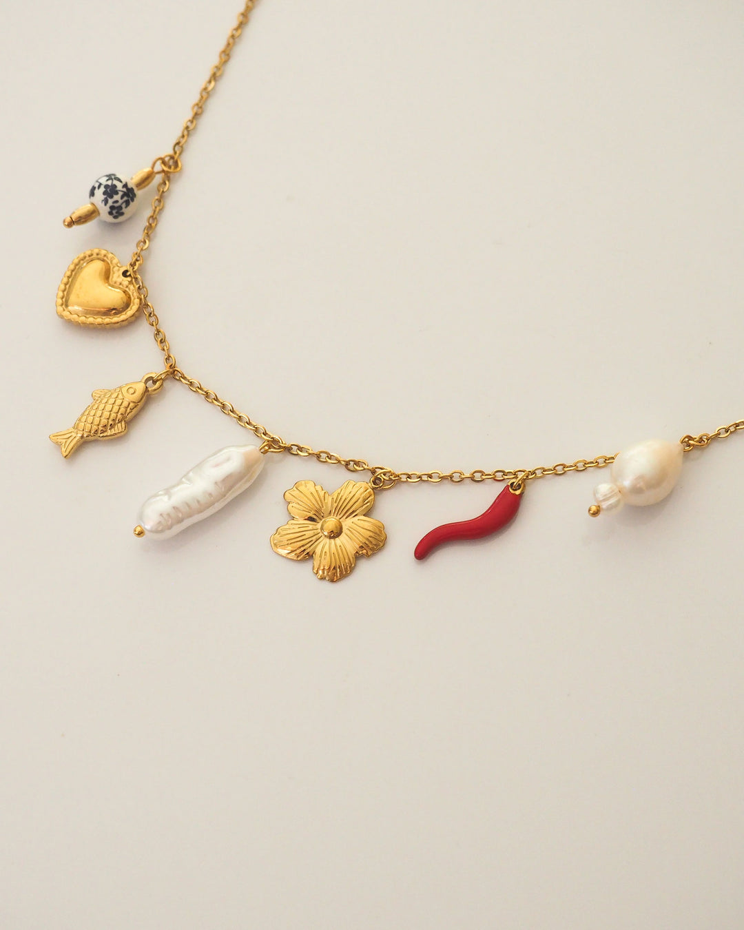 Stella Charm Necklace (7 Charms)