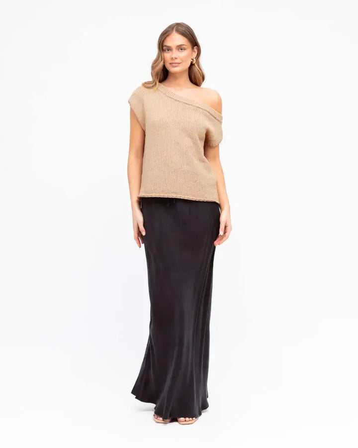 One shoulder knit top (2 colours)