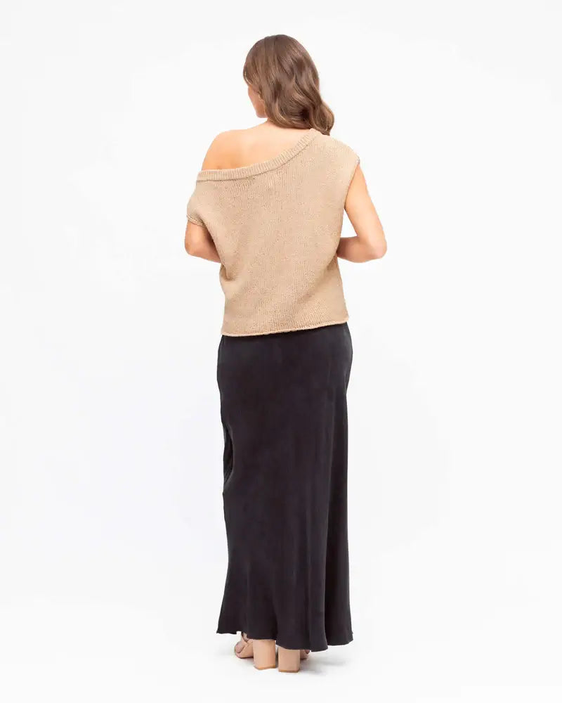 One shoulder knit top (2 colours)