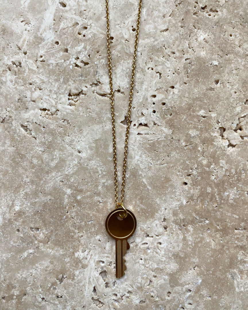 18K gold plated - Key Pendant Necklace - Katherynloche