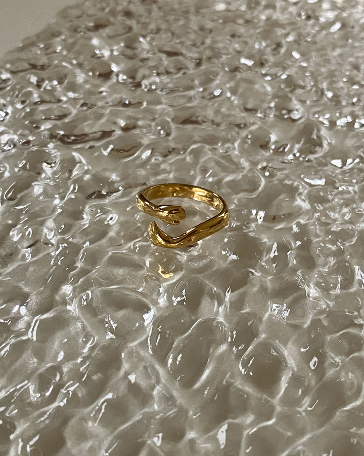 18k gold plated - Hold me close gold ring - Katherynloche