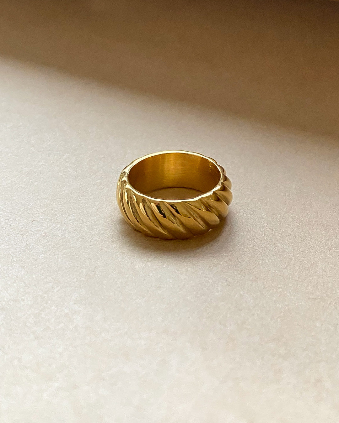 18K gold plated - Croissant Gold ring band - Katherynloche