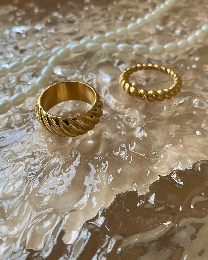 18K gold plated - Croissant Gold ring band - Katherynloche