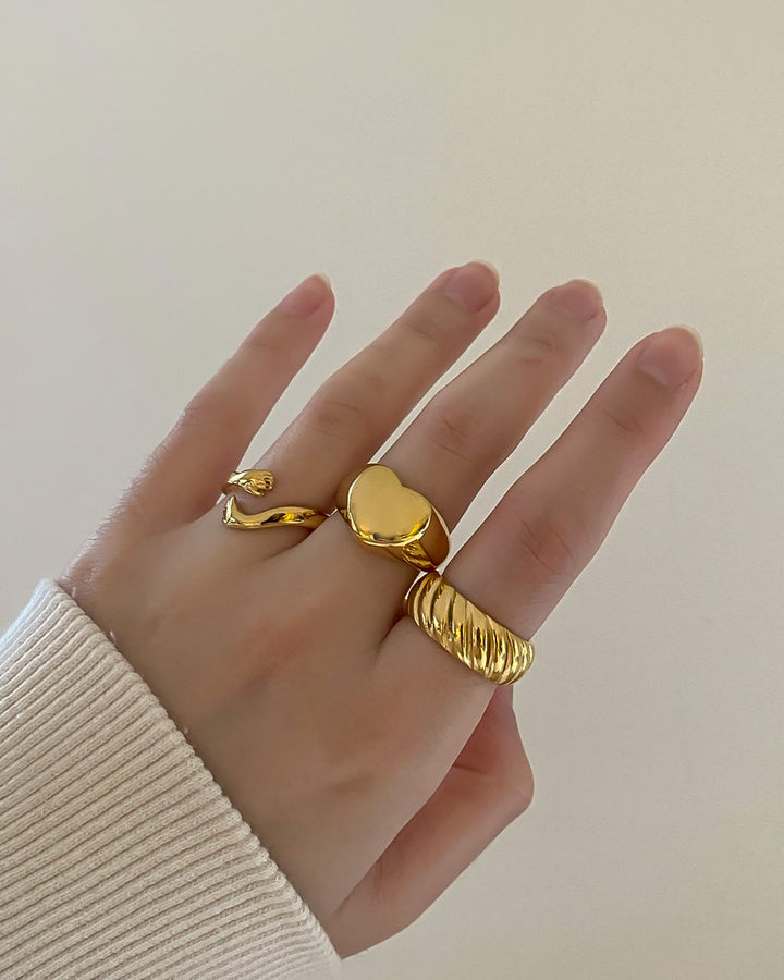 18K gold plated - Croissant Gold ring band - Katherynloche