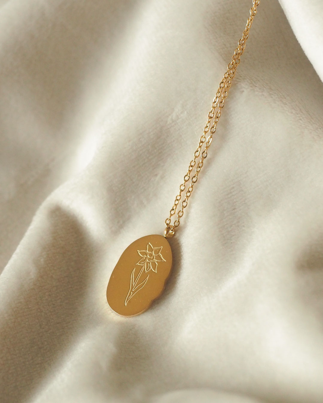 18k gold plated - Birth month flower necklace - Katherynloche