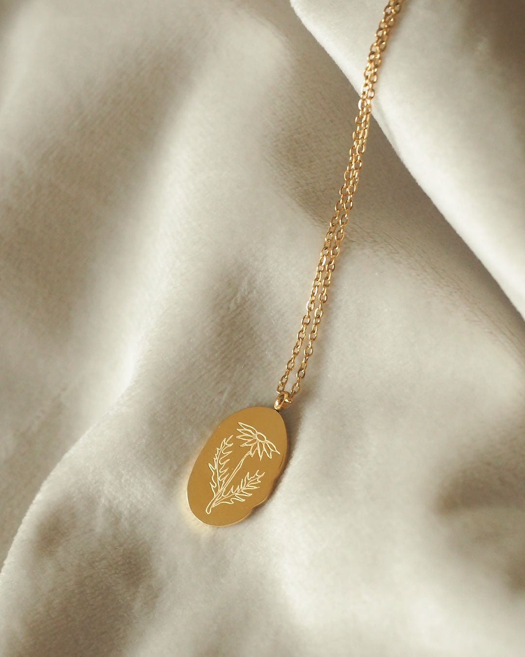 18k gold plated - Birth month flower necklace - Katherynloche