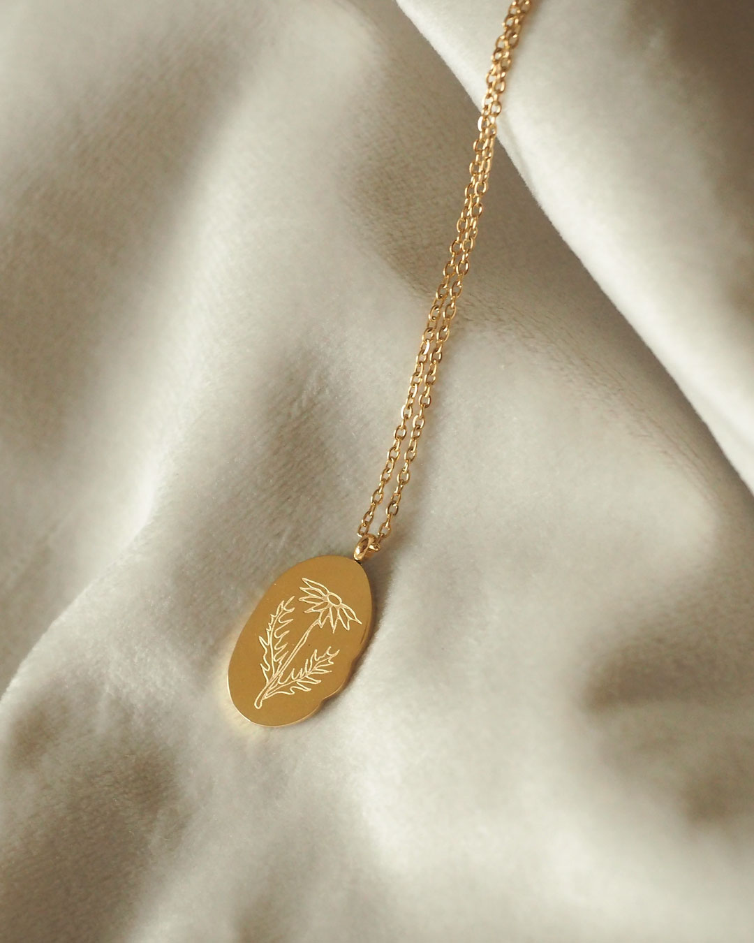 18k gold plated - Birth month flower necklace - Katherynloche