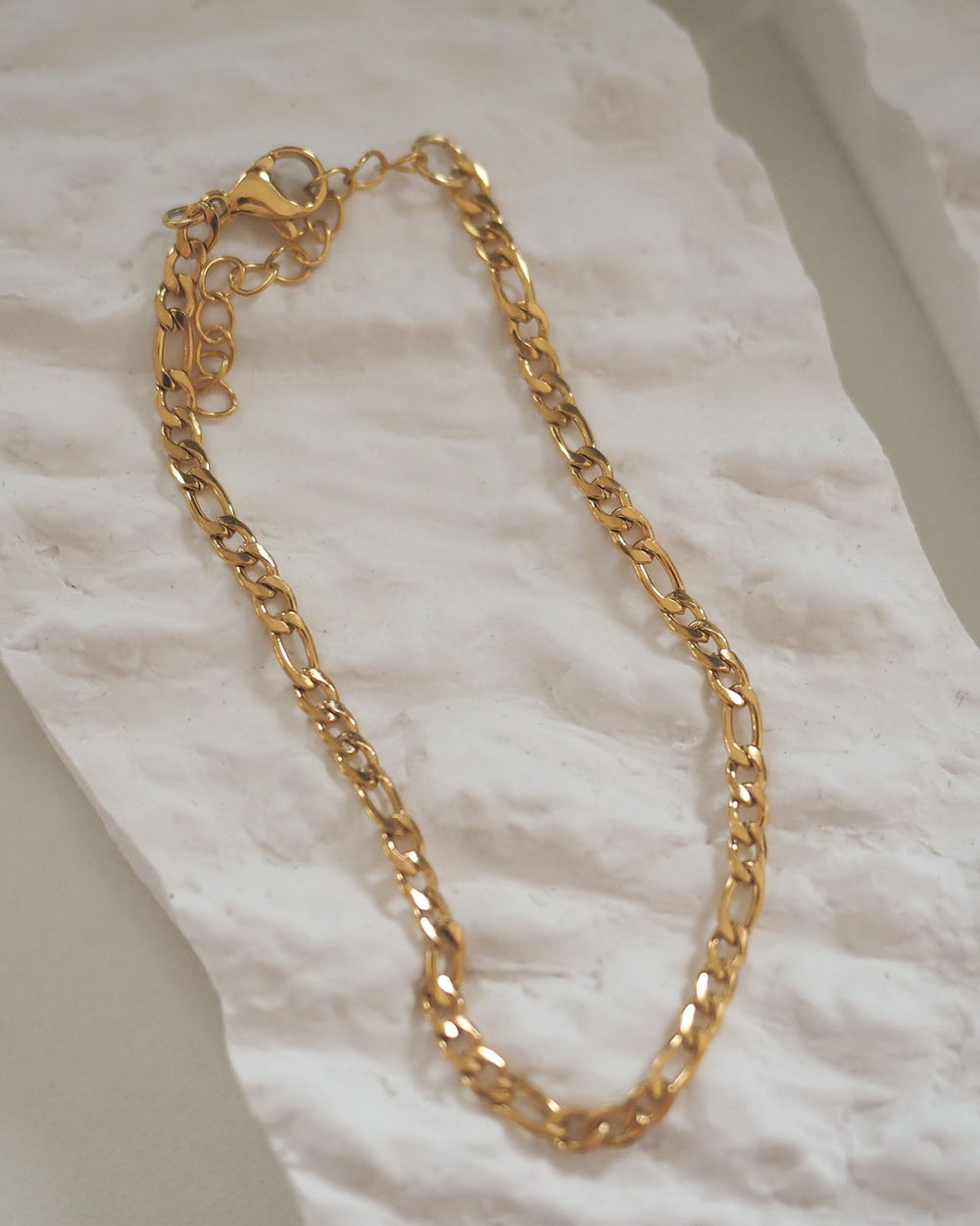 18k gold plated - figaro chain bracelet - Katherynloche