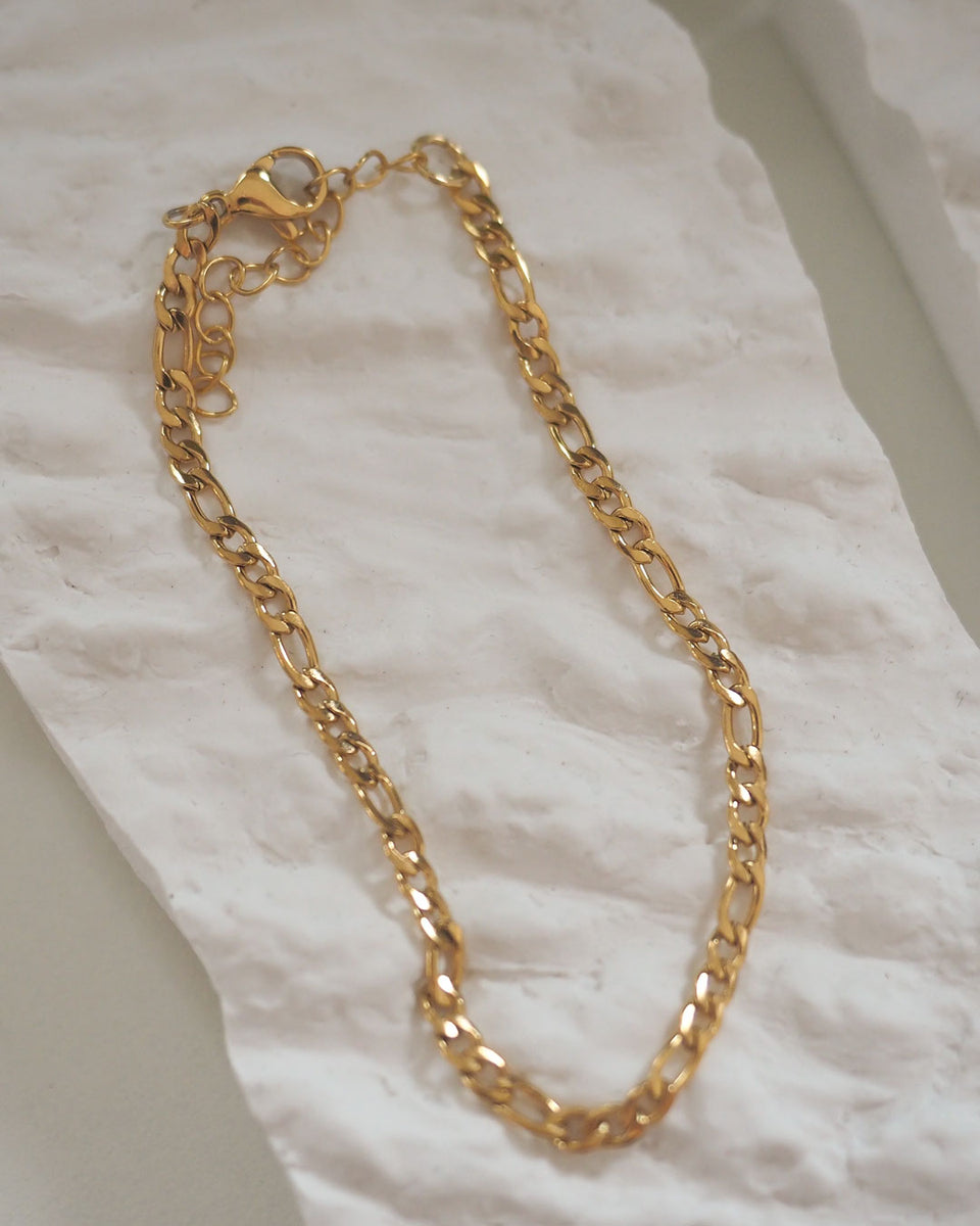 18k Gold Plated Figaro Chain Bracelet Katherynloche 4593